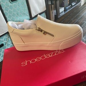 NEW ShoeDazzle platform sneakers